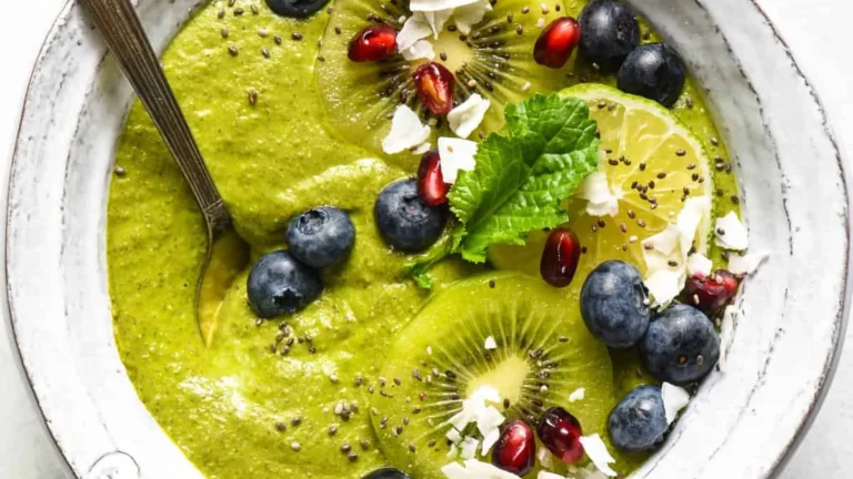 25 Tasty Smoothie Bowl Ideas (You’ll Wish You Found Sooner)
